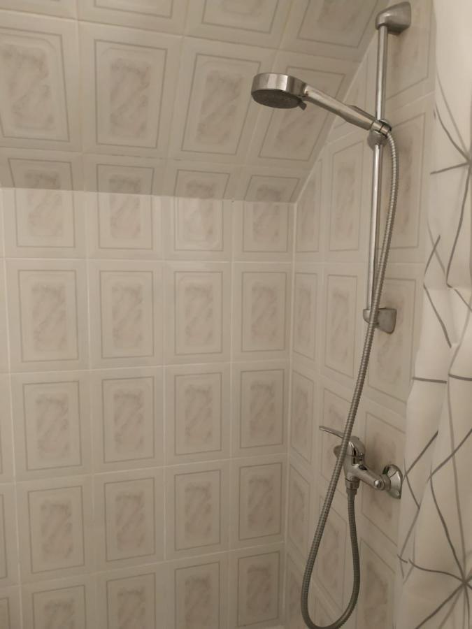 Red Nose Roof-Top Apartment ريغا المظهر الخارجي الصورة